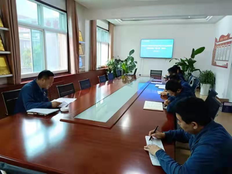 9月26日，儲(chǔ)運(yùn)中心黨委召開(kāi)全國(guó)國(guó)有企業(yè)黨的建設(shè)工作會(huì)議精神貫徹落實(shí)情況“回頭看”專題推進(jìn)會(huì)